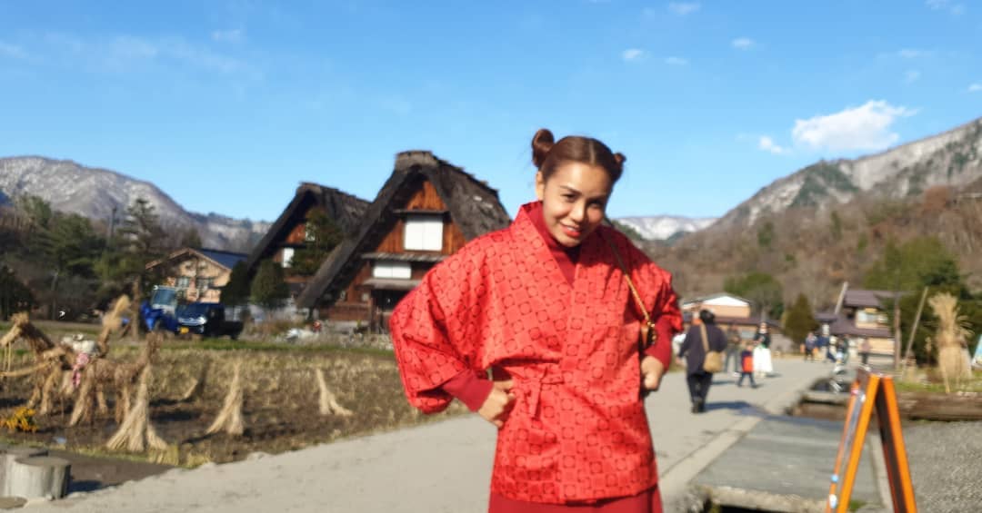 Customer wearing Sumo Vintage